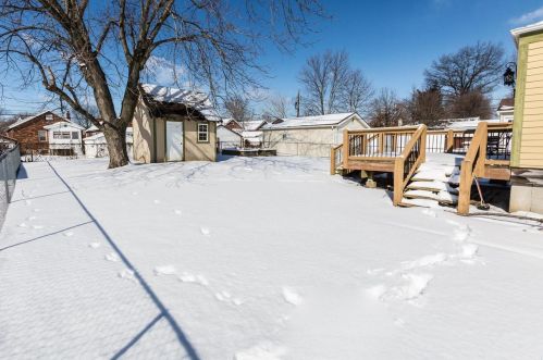 9329 Althea Ave, Saint Louis MO 63123-4421 exterior