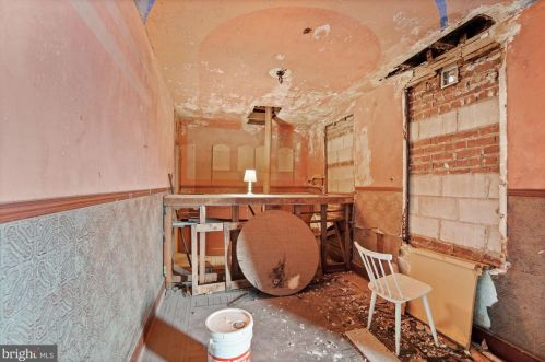 2721 Allegheny Ave, Philadelphia PA 19132-1226 exterior