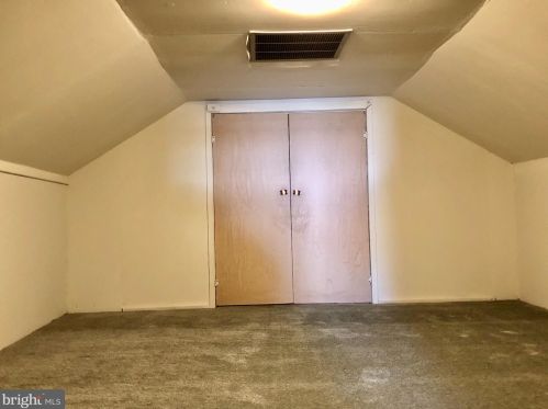 1152 Lower Fry Rd, Trenton NJ 08618-1831 exterior