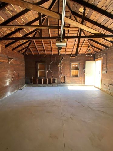 2835 37, Milwaukee WI 53215-3512 exterior