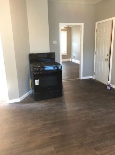 212 1 Ave, Woonsocket RI 02895-4001 exterior