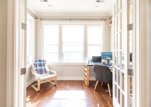 3054 Kedzie Ave, Chicago, IL 60618-6907