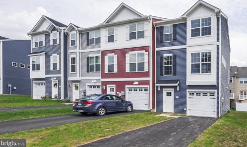 202 Ctr St, Hanover PA 17331-2829 exterior