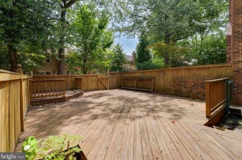 11352 Empire Ln, Rockville MD 20852-2870 exterior