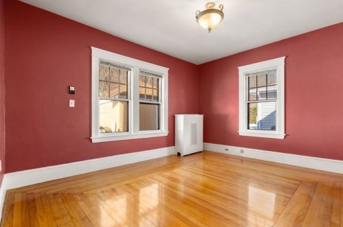 53 Chatanika Ave, Worcester MA 01602-1110 exterior