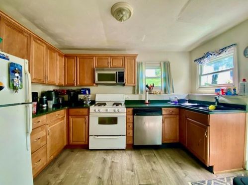 210 Mathilda St, Pittsburgh PA 15224-2143 exterior