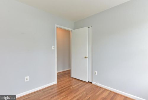 8804 Falkstone Ln, Alexandria VA 22309-4007 exterior