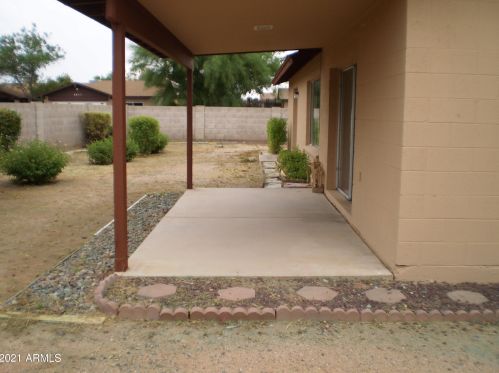 15801 30 Ave, Phoenix AZ 85041-9304 exterior