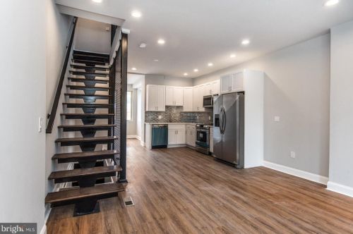 2037 Lawrence St, Philadelphia PA 19120-1828 exterior