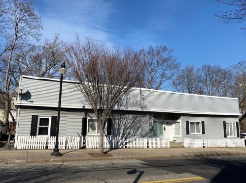 90 Hamlet Ave, Woonsocket, RI 02895-4410