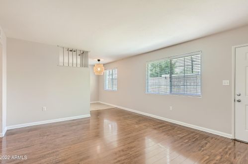 6107 12 Pl, Phoenix AZ 85014-6707 exterior