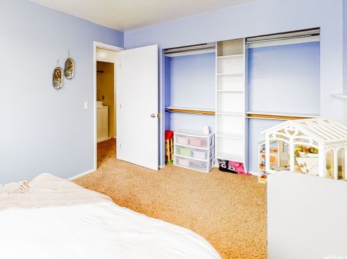 3058 Linton Dr, Taylorsville UT 84088-4632 exterior