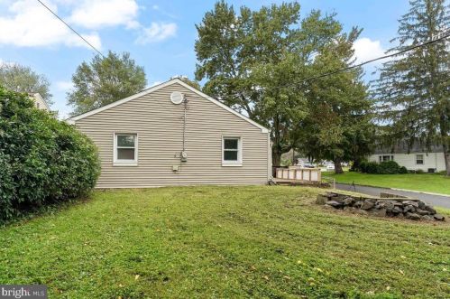 57 Florence Ave, Chester PA 19014-2101 exterior