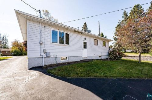 1929 Tyrol St, Duluth MN 55811-5333 exterior