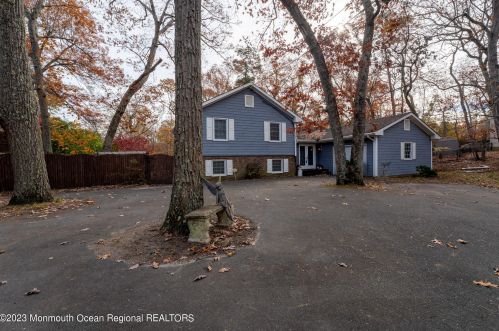 487 Brewers Bridge Rd, Jackson Twp, NJ 08527-2047