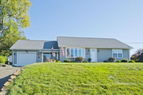 19 Marlborough St, Chicopee, MA 01020-2421