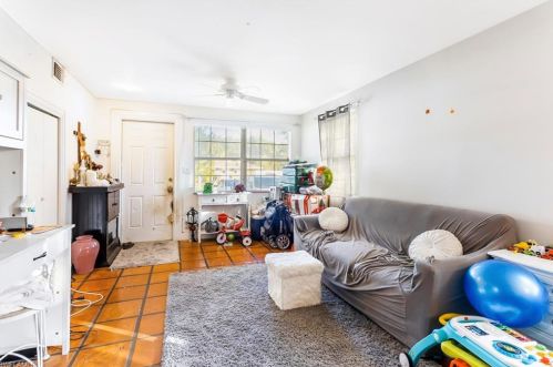 2716 Linwood Ave, Naples FL 34112-4733 exterior