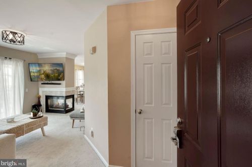 5985 Terrapin Pl, Alexandria, VA 22310-5466