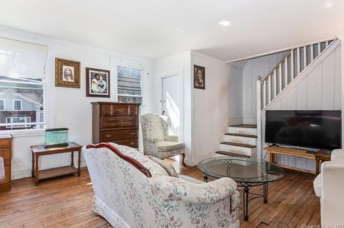 53 Main St, Deep River CT 06417-1804 exterior