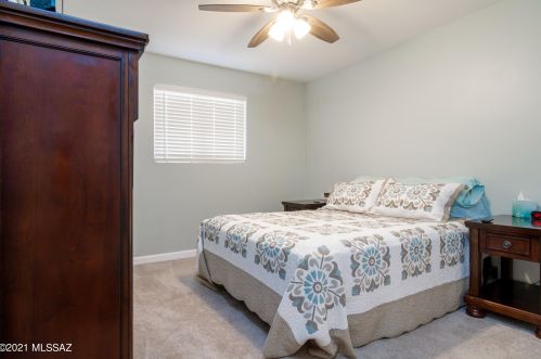 7325 Placita Antigua, Tucson AZ  85710-3706 exterior