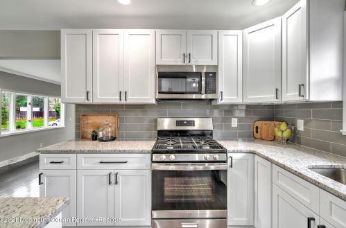 29 Chain Blvd, Berkeley Township NJ  08721-1907 exterior