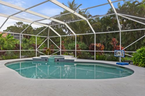19088 Loxahatchee Riv Rd, Jupiter FL 33458-2414 exterior