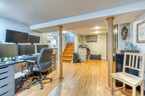 51 7 St, Valley Stream NY 11581-1255 exterior