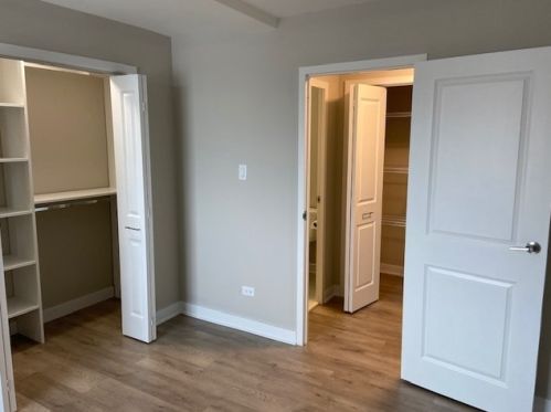 6300 Sheridan Rd, Chicago IL  60660-1750 exterior