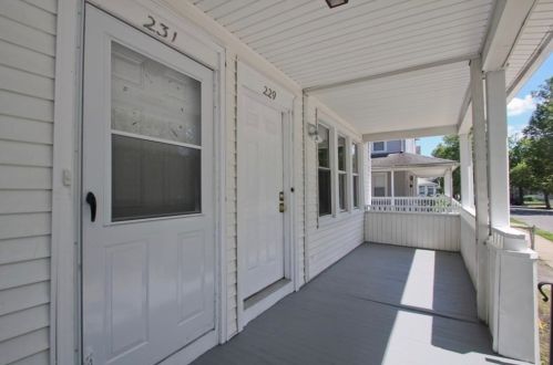 229 College St, Springfield MA 01109-4404 exterior