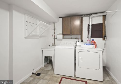 12719 Bushey Dr, Silver Spring MD 20906-4205 exterior