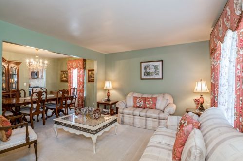 2709 Hayley Ct, Waukegan IL 60085-4932 exterior