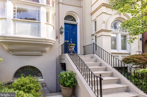 2022 Hillyer Pl, Washington DC  20009-1006 exterior