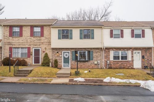 47 Orchard Ct, Limerick, PA 19468-2911