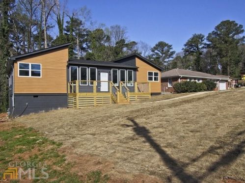 2879 Meadowview Dr, Atlanta, GA 30316-4357