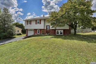 8041 Evelyn St, Hummelstown, PA 17036-9331