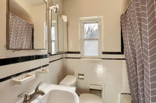 216 Castle Shannon Blvd, Pittsburgh PA 15228-2233 exterior