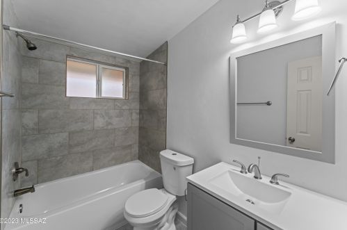 5901 Oracle Rd, Tucson AZ  85704-3827 exterior