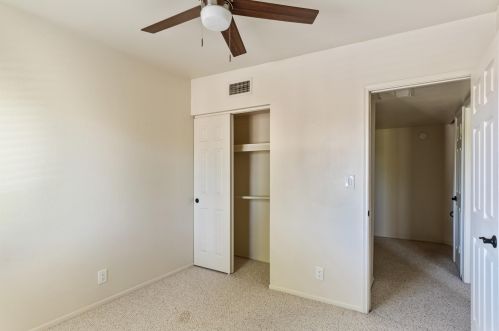 8811 12 Pl, Phoenix AZ 85014-5106 exterior