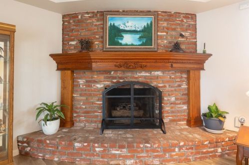 16822 Ardmore Ave, Bellflower CA 90706-6625 exterior