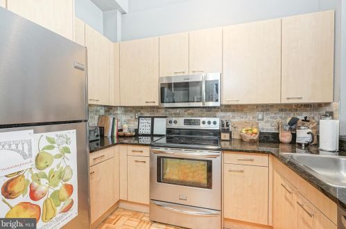 2 Leverington Ave, Philadelphia PA 19127-2203 exterior