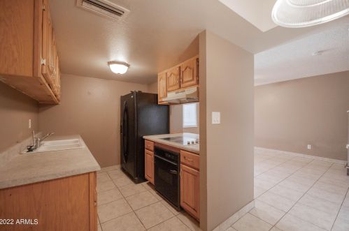 4265 67th Dr, Phoenix AZ  85033-8247 exterior