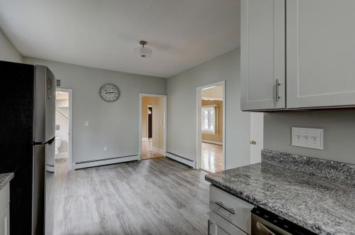 100 Beaufort St, Providence RI  02908-4435 exterior