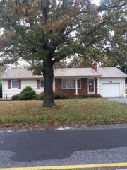 620 Becker Dr, Vineland NJ  08361-2906 exterior