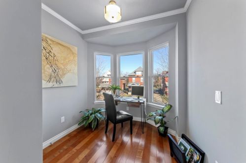 5642 Maple Ave, Saint Louis MO 63112-2722 exterior