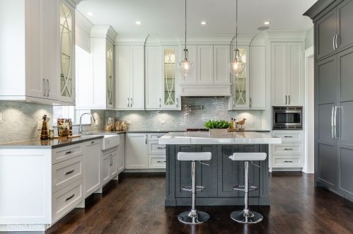 153 Grace Ave, Elmhurst IL 60126-3236 exterior