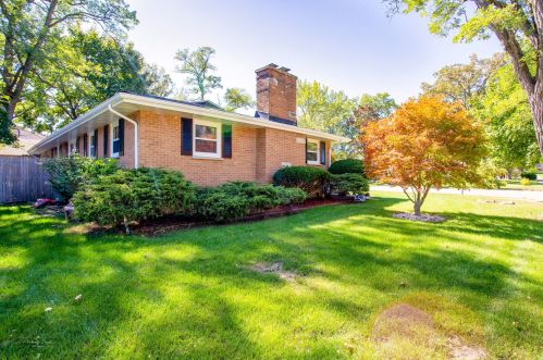 511 Berwick Blvd, Waukegan IL 60085-3409 exterior