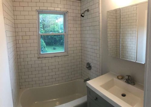 1886 Anderson Ave, Moon Twp PA  15108-3004 exterior