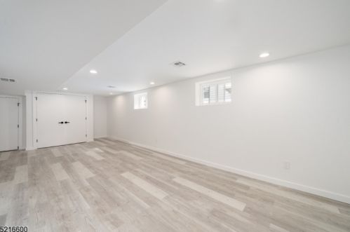 54 Elm St, Montclair NJ  07042-3234 exterior