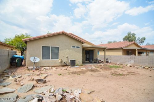 2193 Painted Sunset Cir, Tucson AZ  85745-7033 exterior