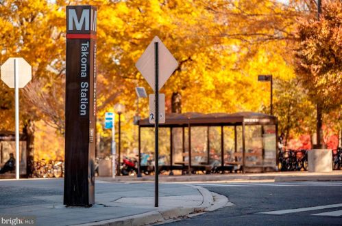 422 Butternut St, Washington DC  20012-1950 exterior